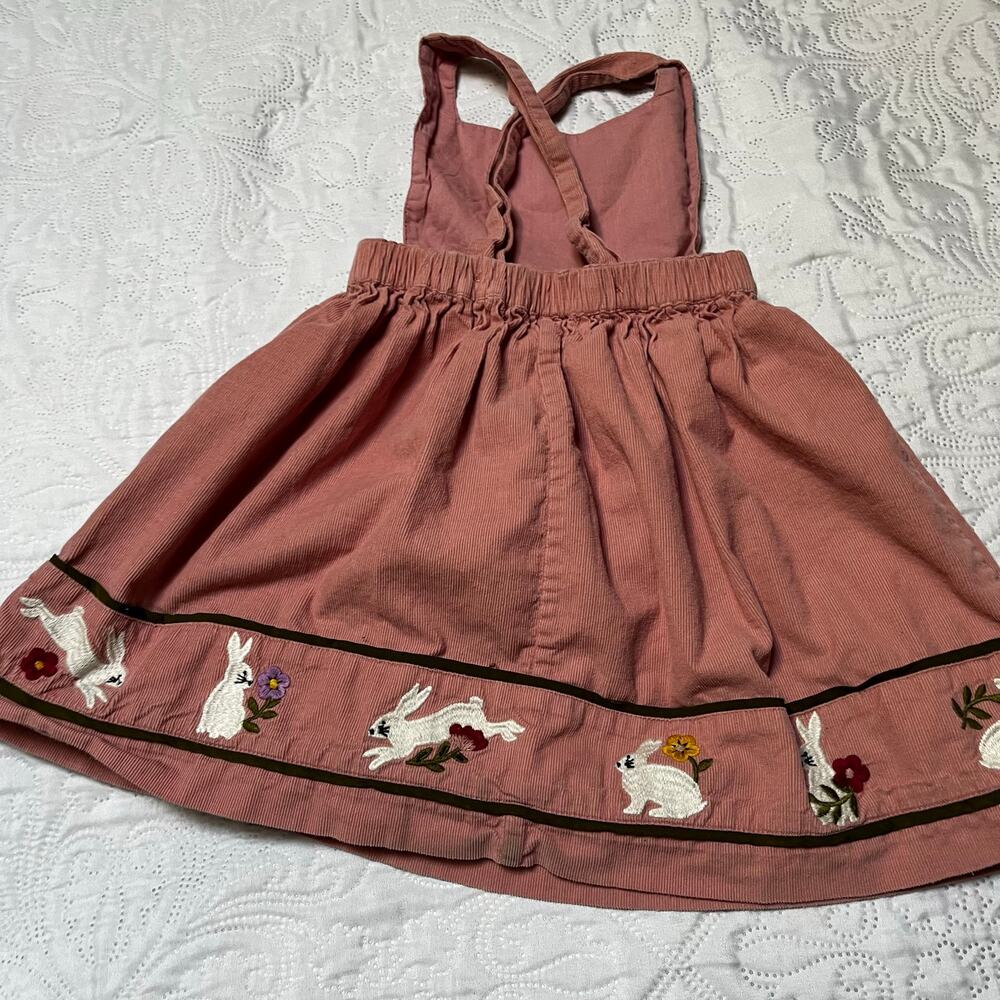 Mini Boden Bunny Appliqué Pinafore Dress Size 3/4 - Picture 3 of 5